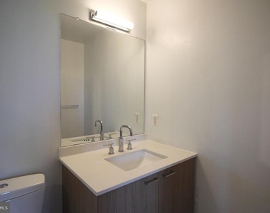 515 N Washington Street - Photo Thumbnail 9