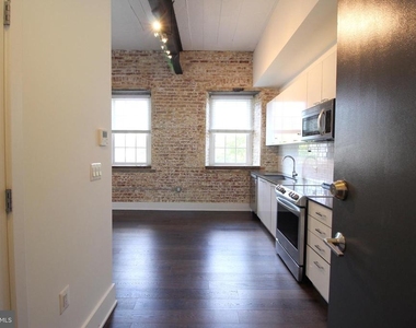 515 N Washington Street - Photo Thumbnail 4
