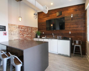 515 N Washington Street - Photo Thumbnail 16