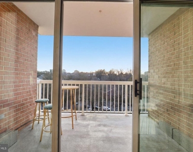 3101 N Hampton Drive - Photo Thumbnail 4