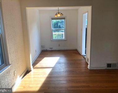 310 S Veitch Street - Photo Thumbnail 2
