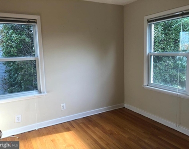 310 S Veitch Street - Photo Thumbnail 7