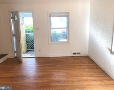 310 S Veitch Street - Photo Thumbnail 1