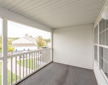 2800 S Knightsbridge Circle - Photo Thumbnail 21