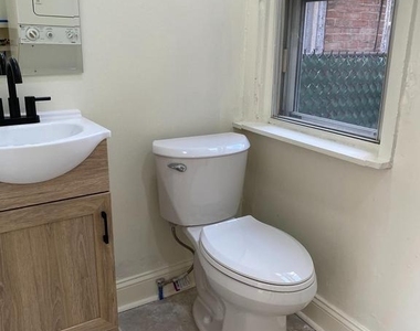 823 N Hutton Street - Photo Thumbnail 5