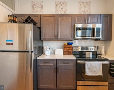 507 S 8th Street - Photo Thumbnail 3