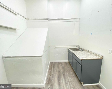 1433 E Vernon Road - Photo Thumbnail 18