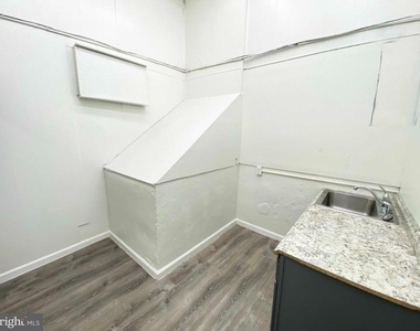 1433 E Vernon Road - Photo Thumbnail 20
