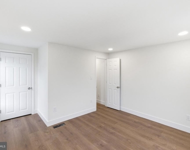 213 Hermitage St - Photo Thumbnail 25