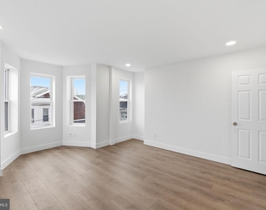 213 Hermitage St - Photo Thumbnail 11