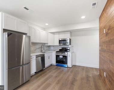 213 Hermitage St - Photo Thumbnail 2