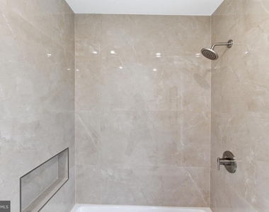 213 Hermitage St - Photo Thumbnail 16
