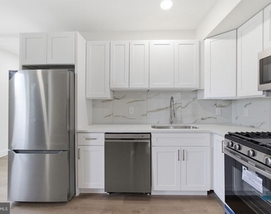 213 Hermitage St - Photo Thumbnail 1