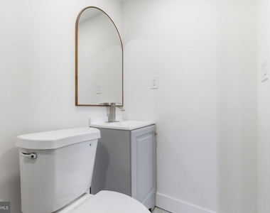 213 Hermitage St - Photo Thumbnail 10