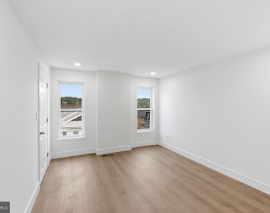 213 Hermitage St - Photo Thumbnail 20