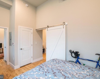 1300 S 19th Street - Photo Thumbnail 7