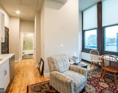 1300 S 19th Street - Photo Thumbnail 4