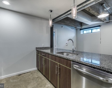 4800 Brown Street - Photo Thumbnail 3