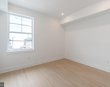 4408 Lancaster Avenue - Photo Thumbnail 16