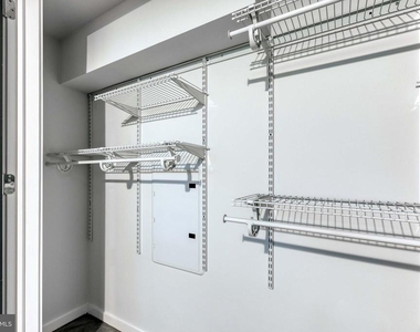 4800 Brown Street - Photo Thumbnail 12