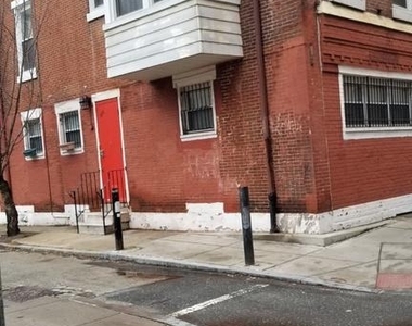 1120 Ne Locust St - Photo Thumbnail 4