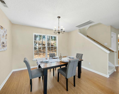 418 Bergen Avenue - Photo Thumbnail 3