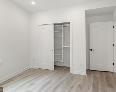 2046 E Lehigh Avenue - Photo Thumbnail 11
