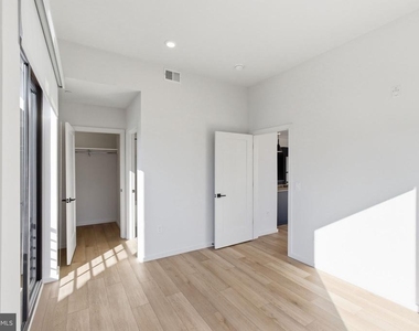 1705 N American Street - Photo Thumbnail 9