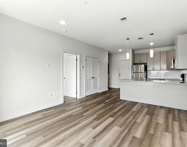 2110 E Norris Street - Photo Thumbnail 1