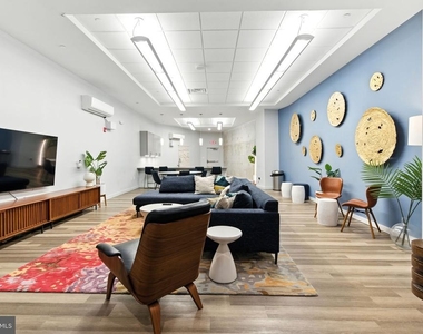2110 E Norris Street - Photo Thumbnail 18