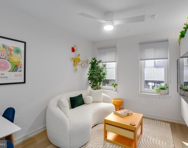 2009 N Howard Street - Photo Thumbnail 2
