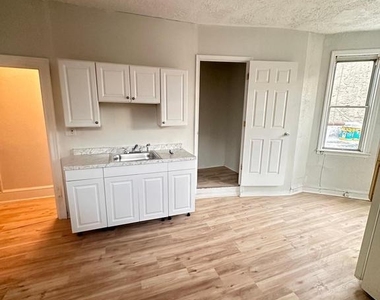 4950 Walnut Street - Photo Thumbnail 5