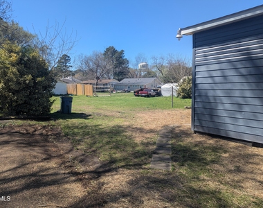 502 E Surles Street - Photo Thumbnail 21
