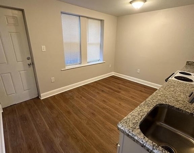 3380 Agate Street - Photo Thumbnail 8