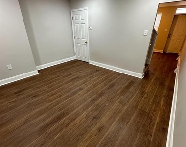 3380 Agate Street - Photo Thumbnail 6