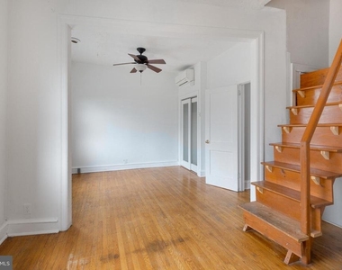 707 W Girard Avenue - Photo Thumbnail 17