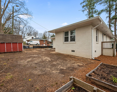 401 Moline Street - Photo Thumbnail 18