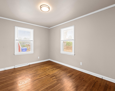 401 Moline Street - Photo Thumbnail 12