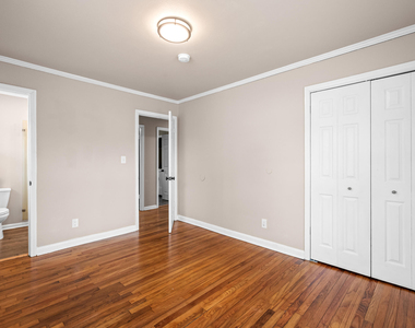 401 Moline Street - Photo Thumbnail 13