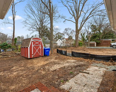 401 Moline Street - Photo Thumbnail 17
