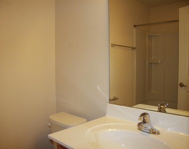 1013 Semora Lane - Photo Thumbnail 22