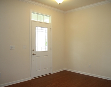 1013 Semora Lane - Photo Thumbnail 1