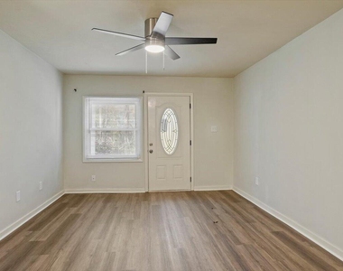 7124 Longstreet Street - Photo Thumbnail 4