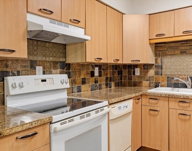 7124 Longstreet Street - Photo Thumbnail 9
