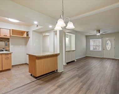 7124 Longstreet Street - Photo Thumbnail 7