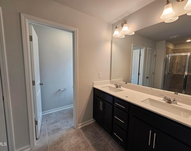 469 Willard Wds Drive - Photo Thumbnail 24