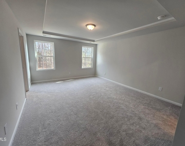 469 Willard Wds Drive - Photo Thumbnail 21