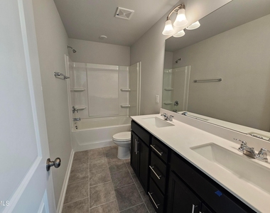 469 Willard Wds Drive - Photo Thumbnail 15