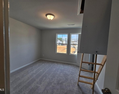 469 Willard Wds Drive - Photo Thumbnail 19