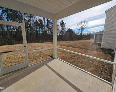 469 Willard Wds Drive - Photo Thumbnail 11